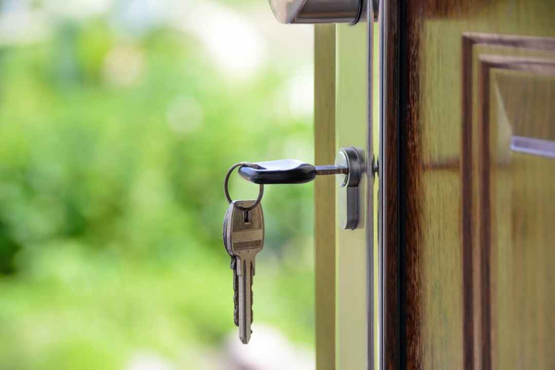 keys-in-door