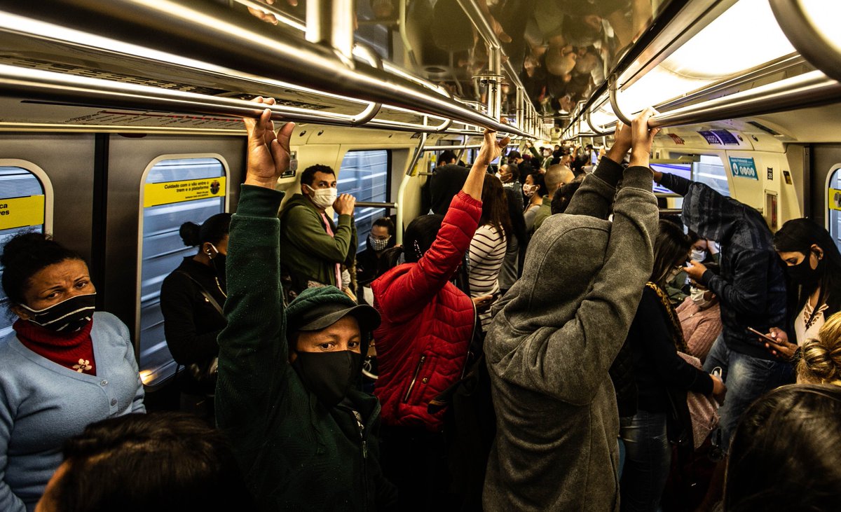 metro-cheio