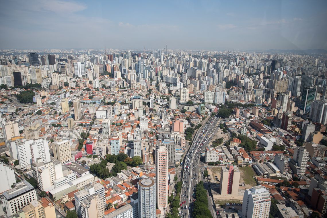 Vista aerea da cidade de São Paulo, rio Tietê, predios, São Paulo, cidade