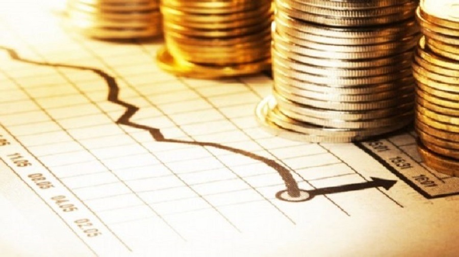 Brazilians’ Income Should Tumble More Than That of Most Countries