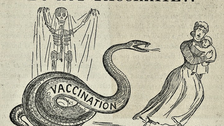 These conspiracies are flooding social media and Whatsapp. Last Saturday in Italy, there was a rally by the "orange vests ", a group claiming that the virus does not exist, that the vaccines are harmful and that 5G and Bill Gates are to blame for the pandemic
