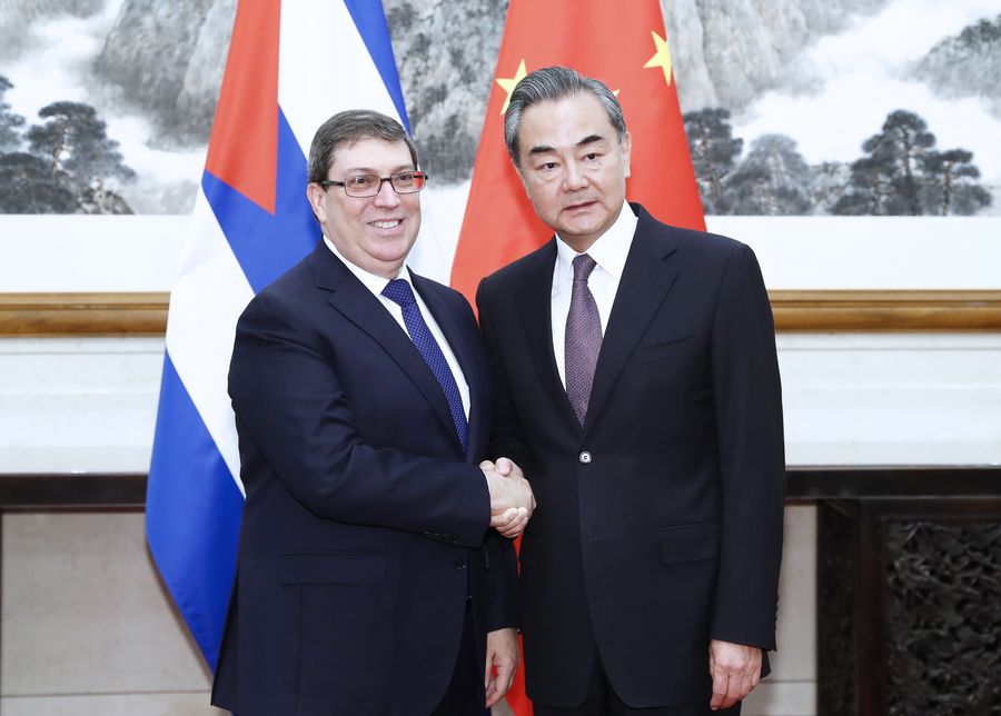 Foreign Ministers of Cuba, Bruno Rodríguez (left), and of China, Wang Yi (right).