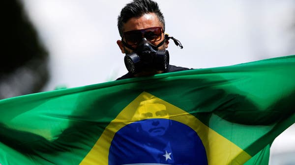 Brazil uses important public databases to analyze the behavior of several diseases, such as swine flu, dengue and, more recently, Covid-19. The country's legislation requires hospitals to compulsorily report a high range of diseases.