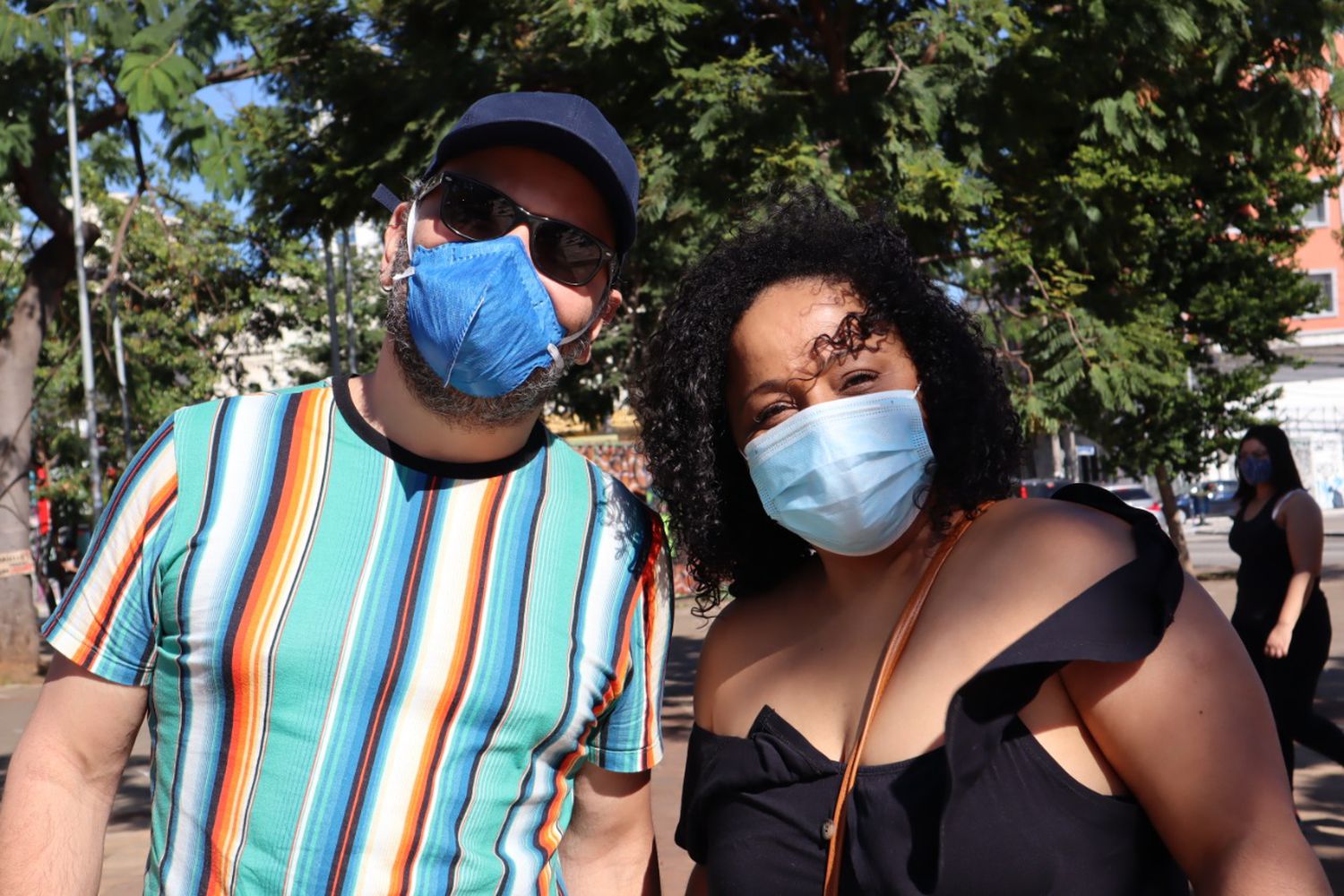 Armed with protective masks and hand sanitizer -many with face shields-, the crowd was diverse. There were young people, whole families and even elderly people, who justified going despite belonging to a risk group of Covid-19 because they thought it was important to have their voices heard.