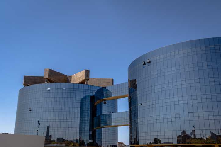 The Federal Prosecutor's Office (MPF) opened extrajudicial proceedings to investigate the Ministry of Health's delay in releasing data on the novel coronavirus in Brazil.