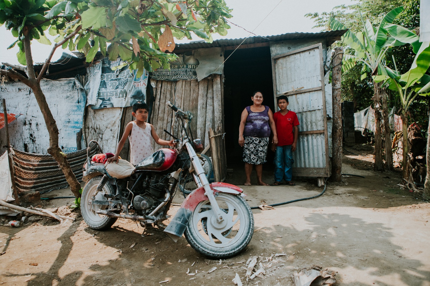Life goes on in rural Mexico despite the closure of large cities. In May, the country's government declared 323 towns as "municipalities of hope", since no cases of Covid-19 have been reported there