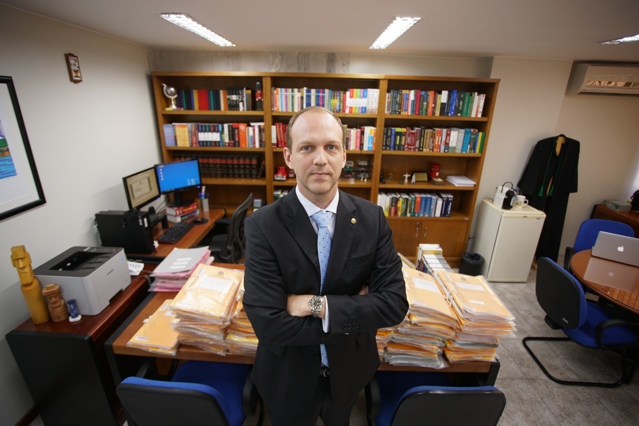 Federal Judge Renato Borelli, of the Federal District's 9th Civil Court.