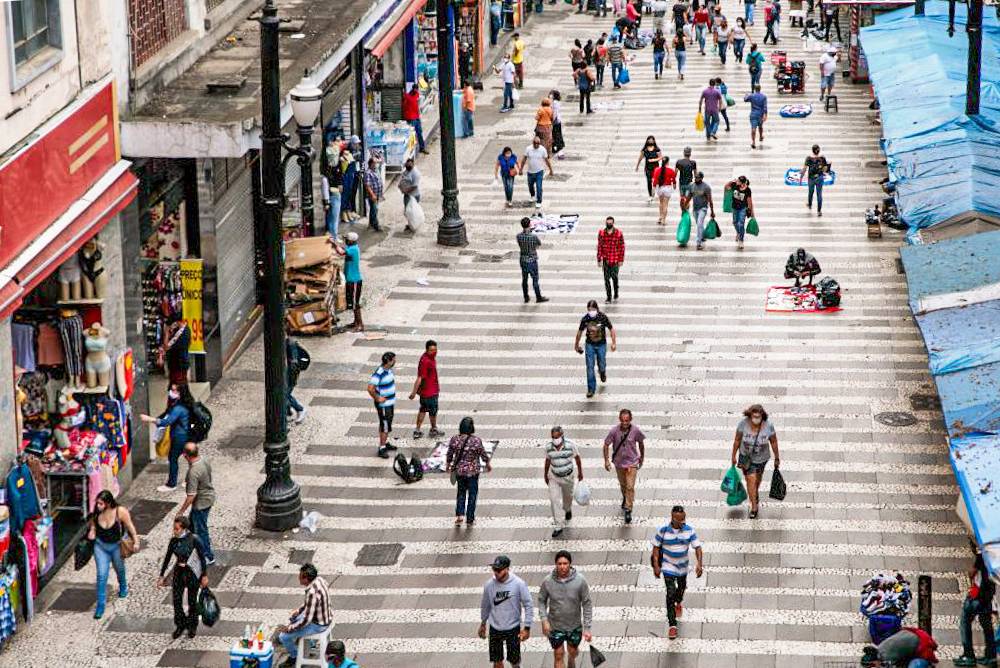 The Ministry of Economy is also working on a plan to supplement the income of workers who receive less than a minimum wage through a negative Income Tax measure.