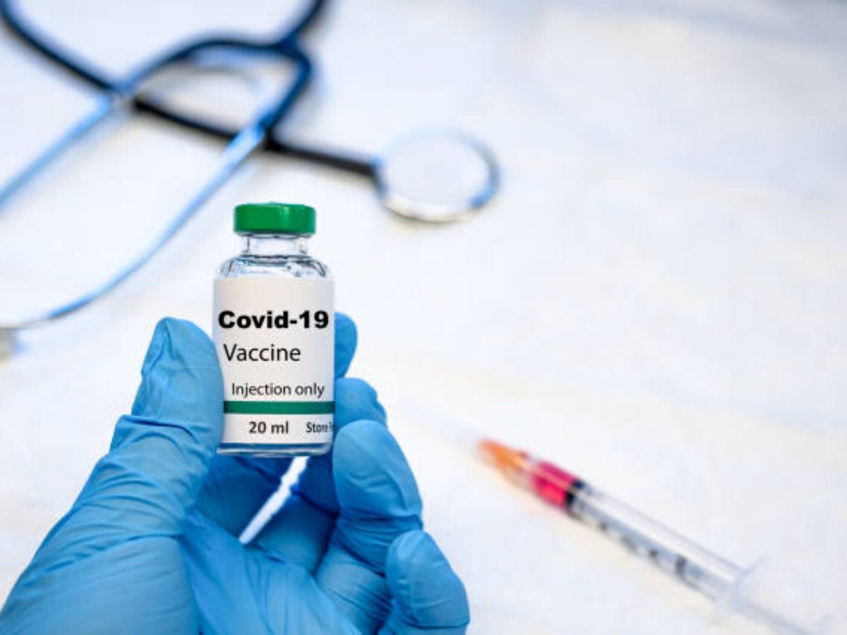 The vaccine being produced in Oxford is based on live viruses with high replication capacity, which enables it to be produced on a large scale.