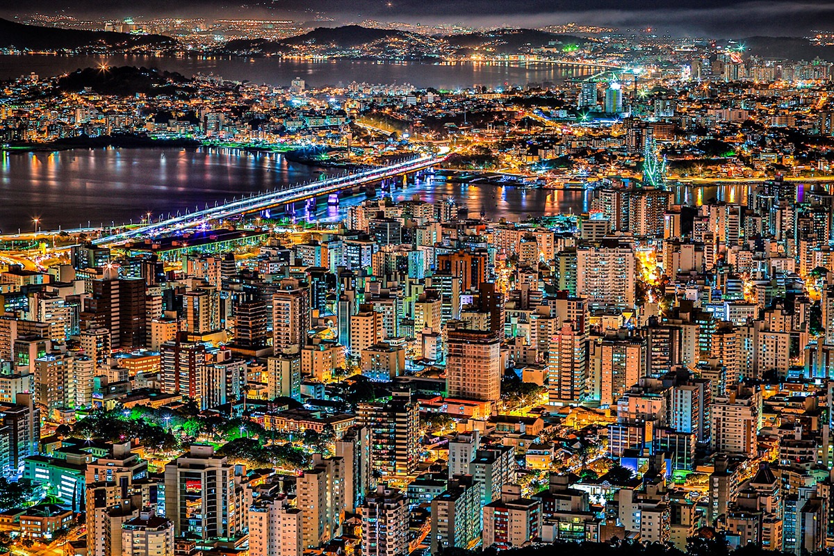 Florianópolis - Capital de SC - Brazil. (Photo internet reproduction)