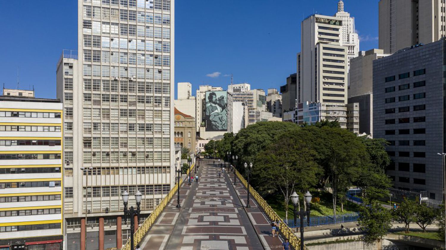 The city of São Paulo under quarantine.