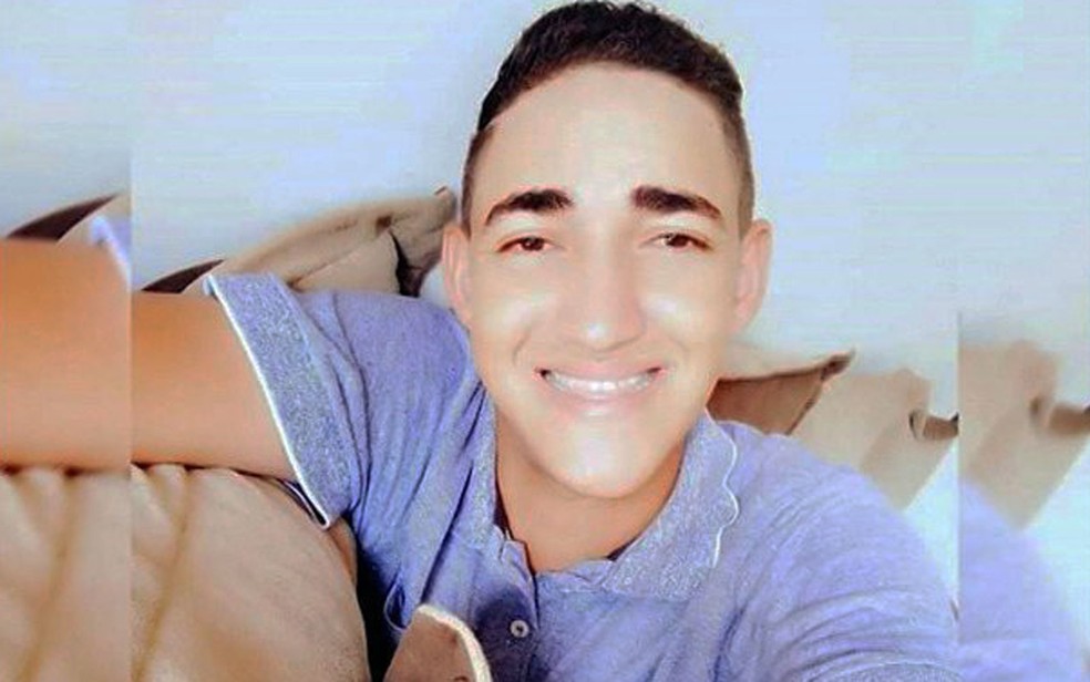 Gay2
