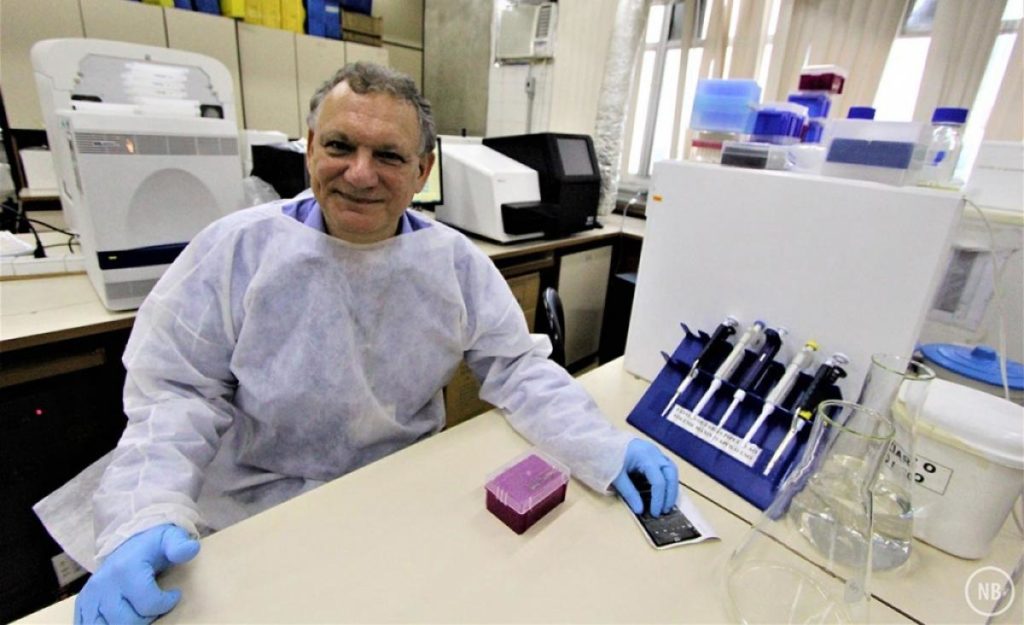 Infectologist Ricardo Diaz.
