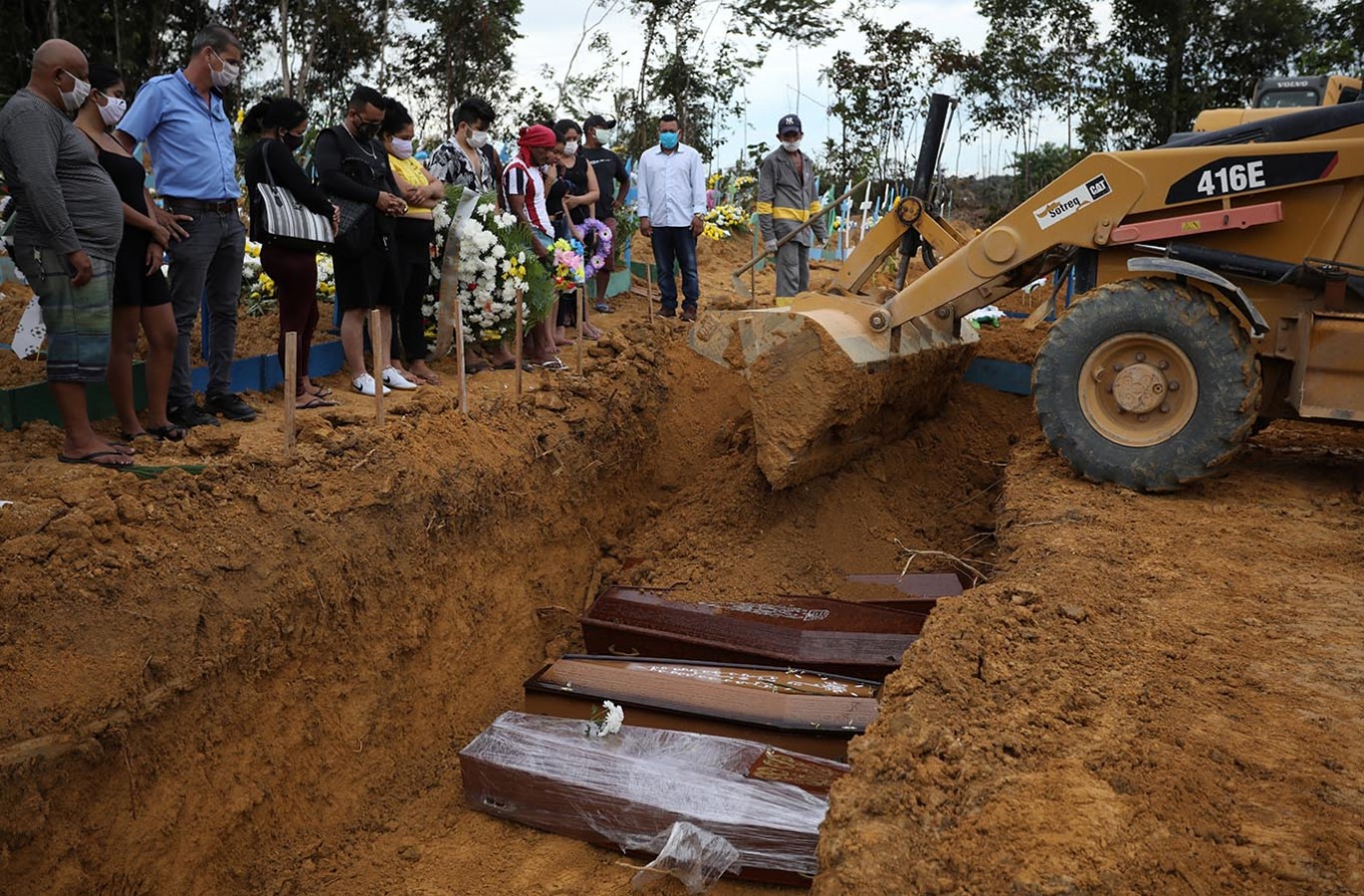 Brazil ranks second in the world with the highest number of Covid-19 cases and deaths, behind only the United States.