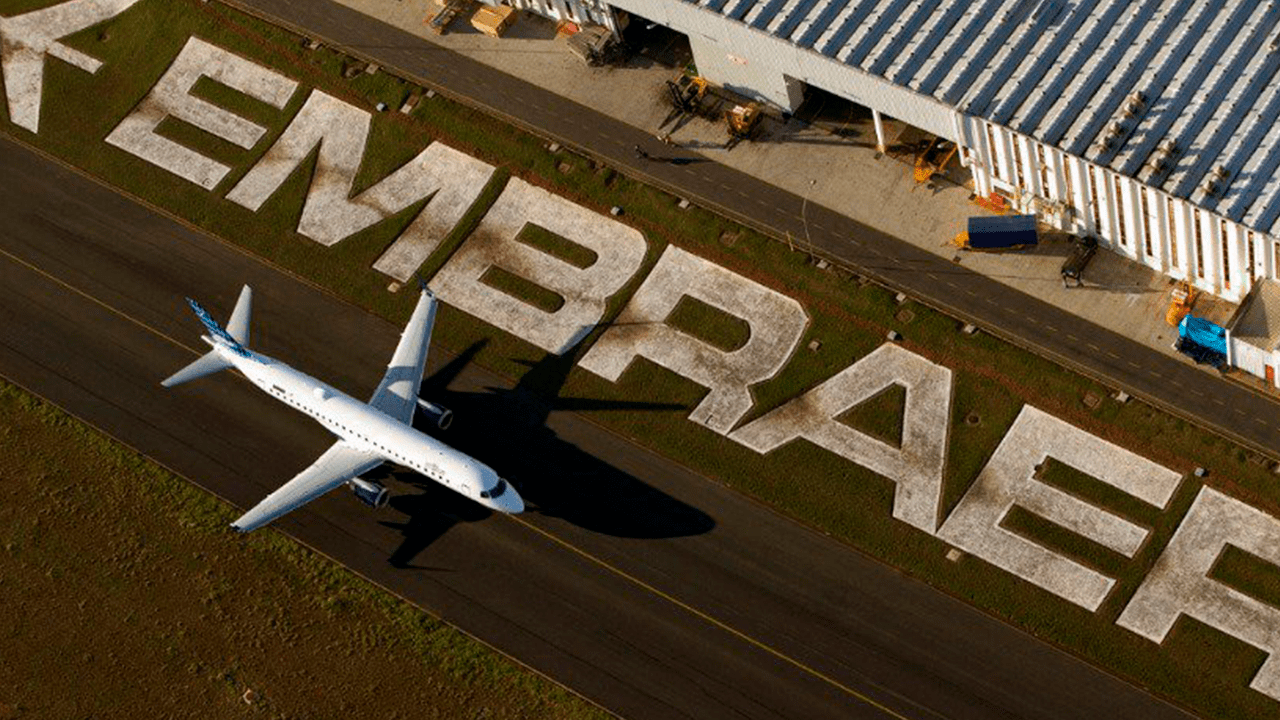 Brazilian planemaker Embraer. (Photo internet reproduction)