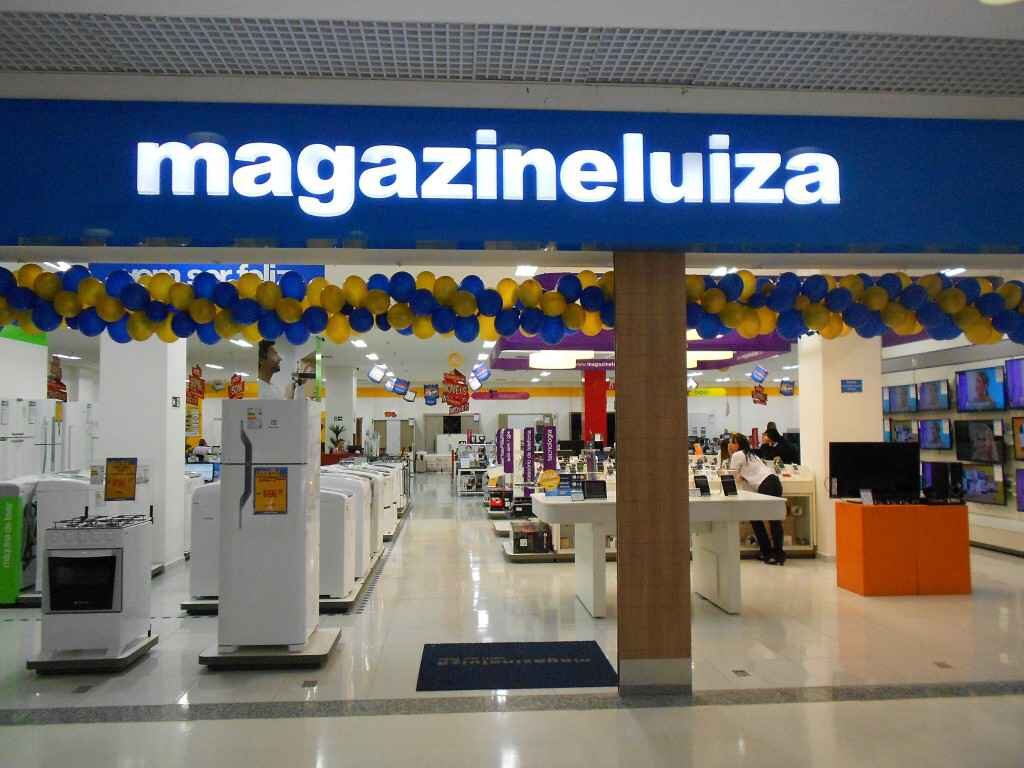 The company will not install photovoltaic panels in its stores, but will use energy purchased from a partner, in this case GreenYellow.