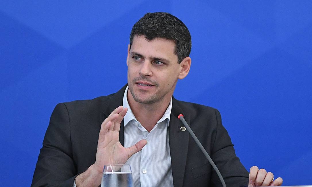Treasury Secretary Bruno Funchal.