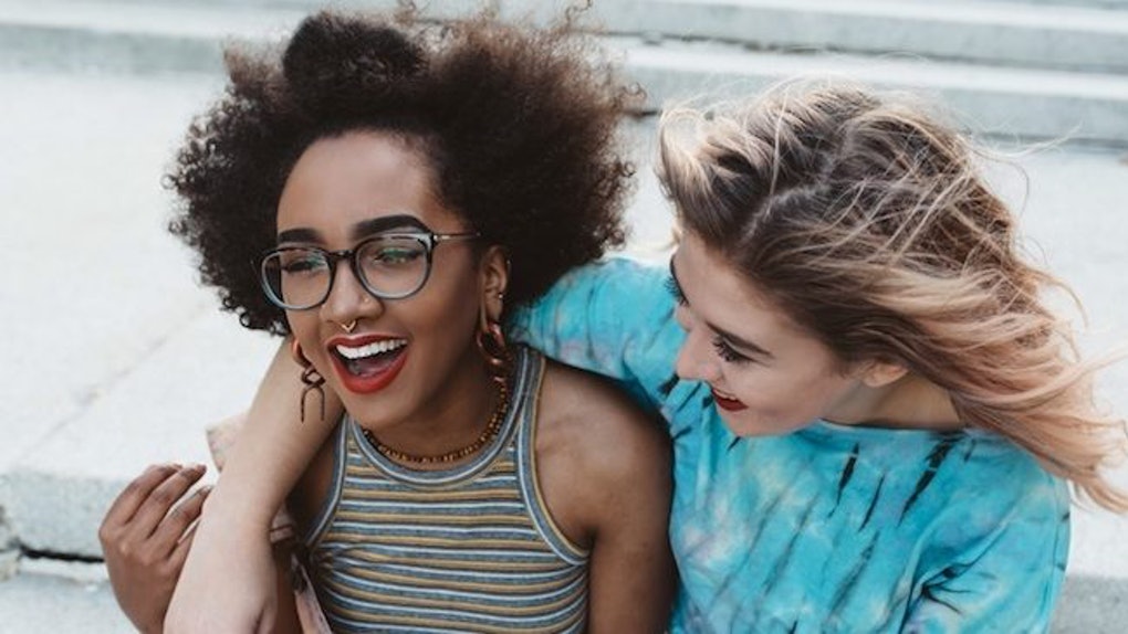 Physical contact with someone else's nudity, one of the sex stimuli among the couple, conflicts with the infamous two meters distancing. But there are practices that can replace the classic friction of bodies and are, according to Molero, equally pleasant