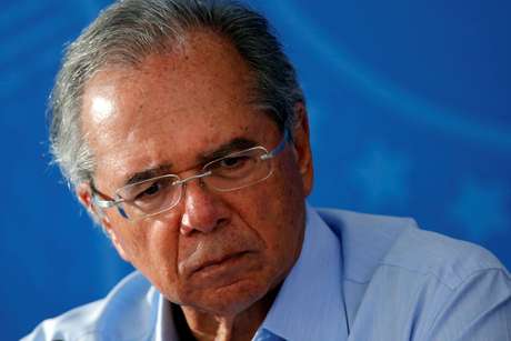 The departure of Special Secretaries Salim Mattar and Paulo Uebel ten days ago has intensified an old debate within the government and in public opinion: Would the Minister of Economy, Paulo Guedes, be leaving too?