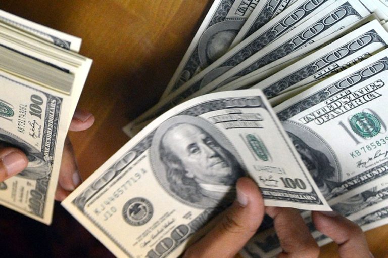Dollar Down 3.5 Percent in Two Days; Real Appreciation May Continue