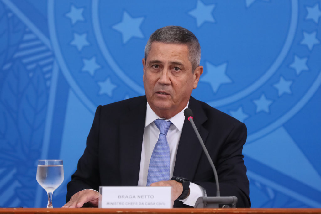Army General Walter Souza Braga Netto, Jair Bolsonaro's chief of staff.