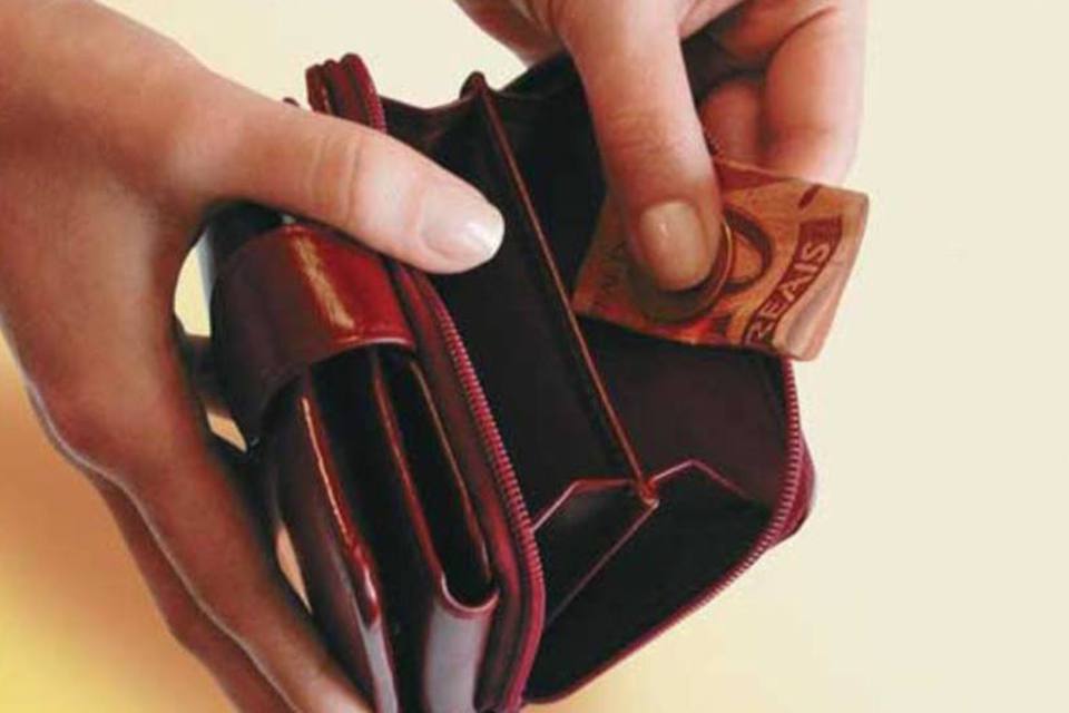 In a period of seven years, Brazilians are heading towards becoming approximately ten percent poorer.