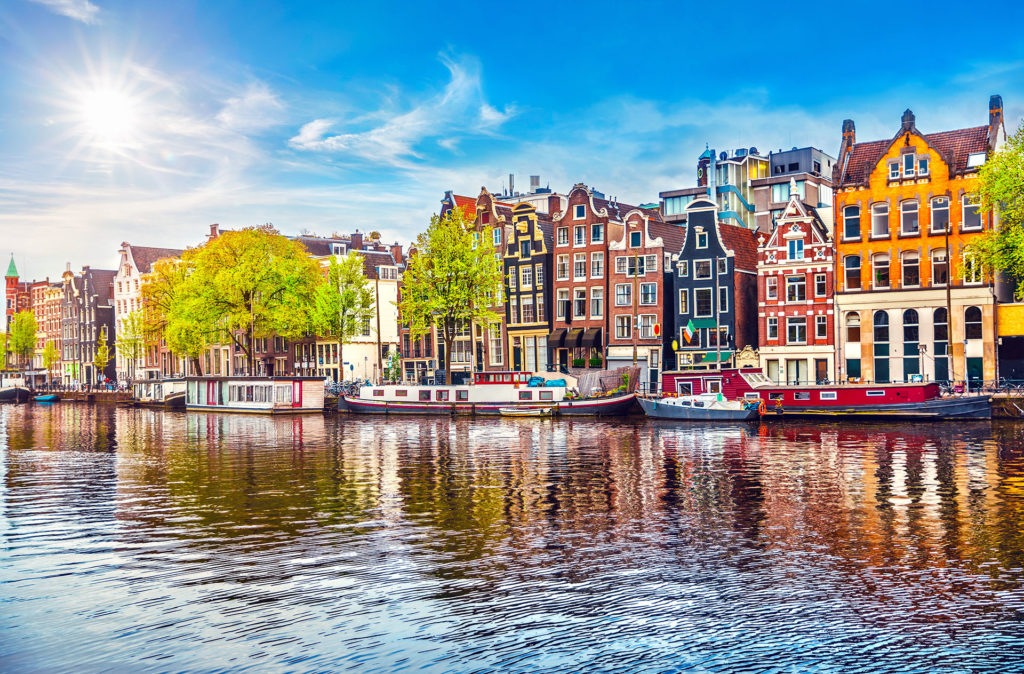 The Netherlands has an average annual temperature of only 11°C.
