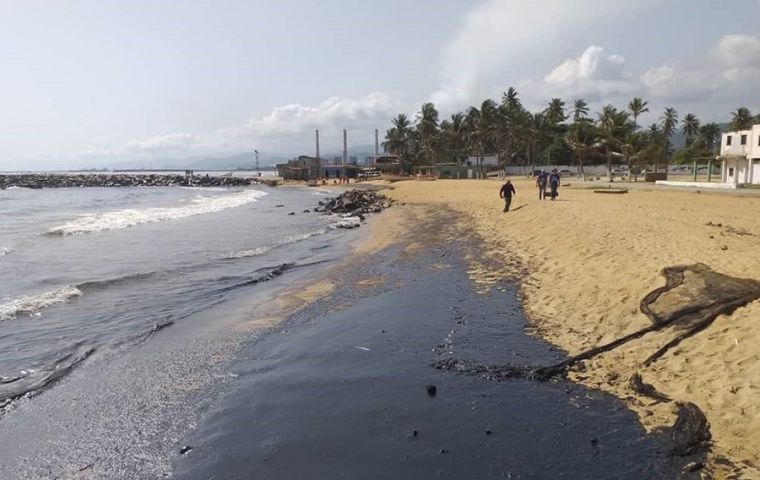 Refinery Oil Spill Triggers Environmental Disaster Along Venezuelan Coastline
