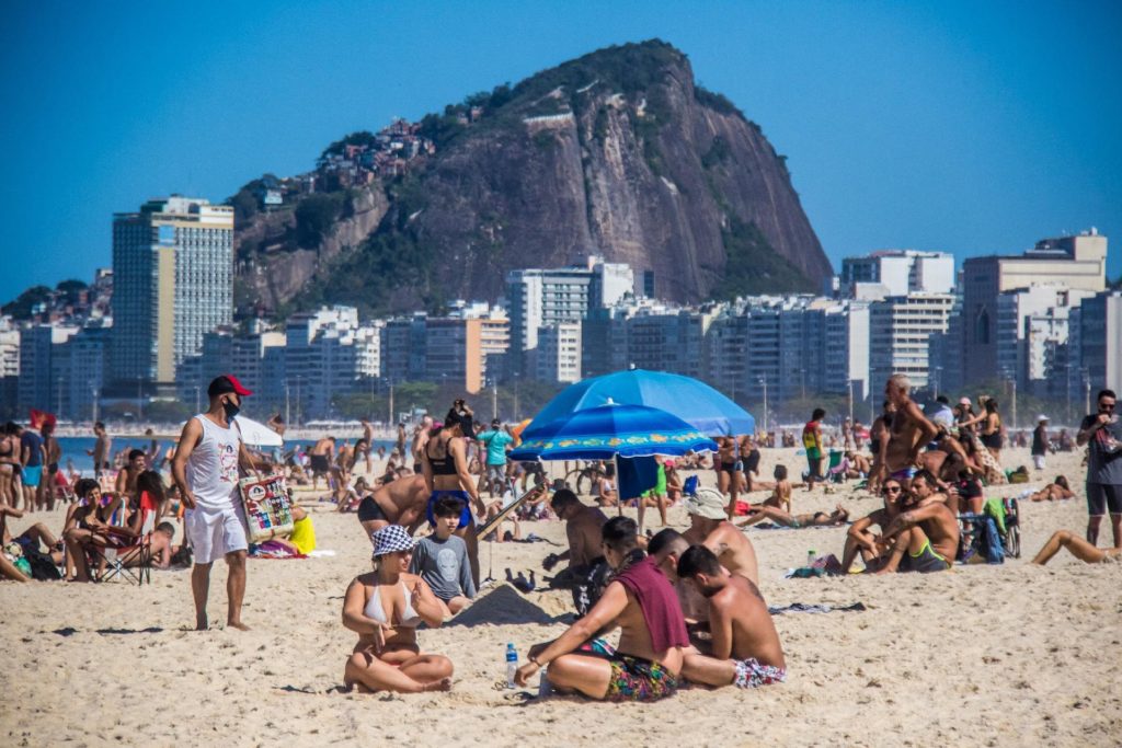Currently, due to the Covid-19 pandemic, people are not allowed to remain on the beach.