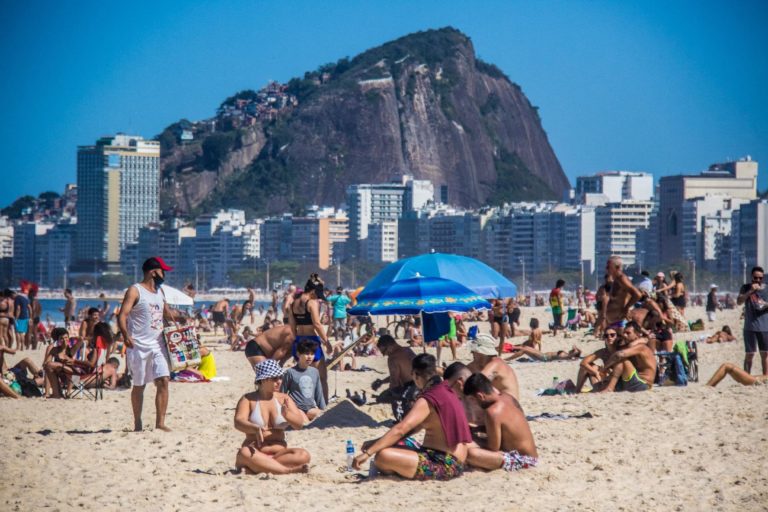Rio to Test Beach Placement Markings Using App