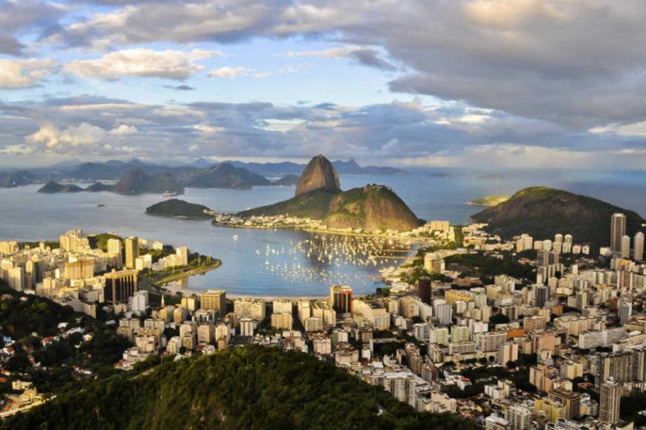 The city of Rio de Janeiro records one of the highest cost per square meter in Latin America.