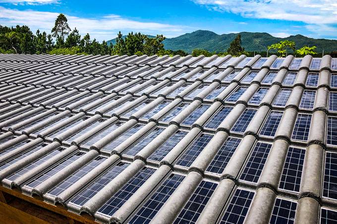 Telha-fotovoltaica-de-concreto