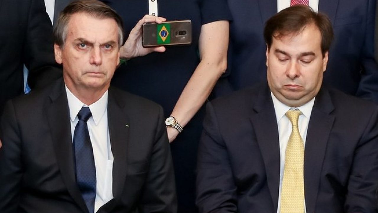 Brazilian President Jair Bolsonaro (left) and Deputies Chamber President Rodrigo Maia (right).
