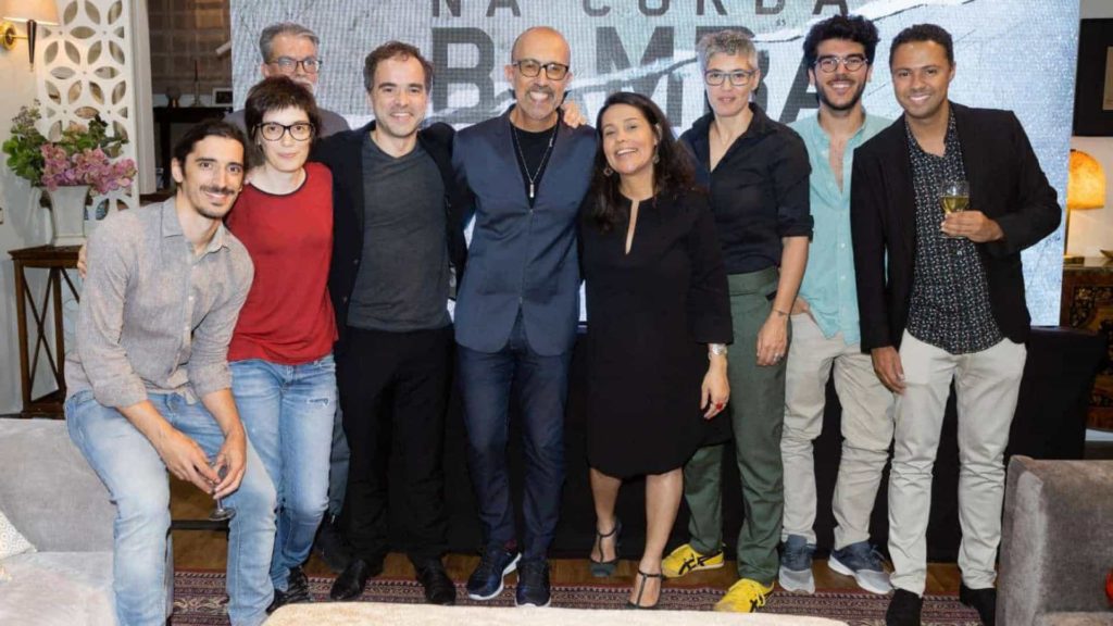 Brazil is also represented in the telenovela 'Na Corda Bamba', which competes for Portugal.