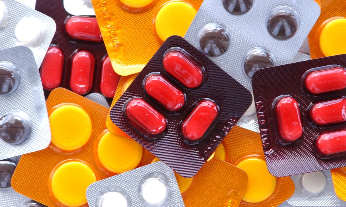 The pharmaceuticals that increased the most during this period were used to treat Covid-19 patients to help the cardiovascular system (+92.6 percent), nervous system (+66 percent), and digestive system and metabolism (+50.4 percent).