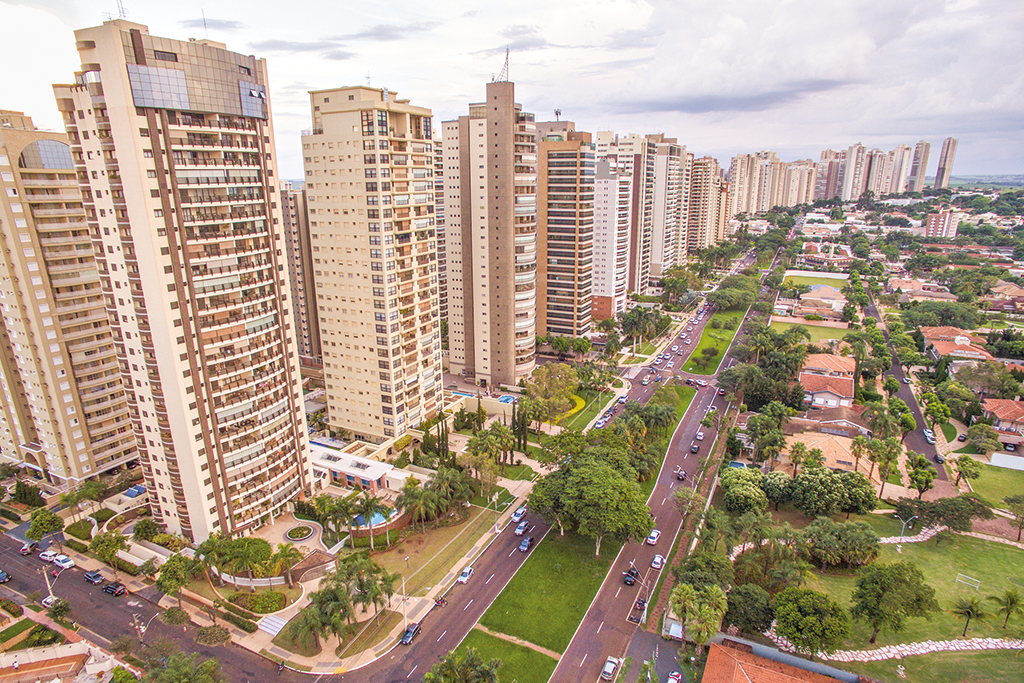 In Ribeirão Preto, in the interior of São Paulo, Mayor Antônio Duarte Nogueira (PSDB) decided to clean up the city's real estate stock. He found 3,000 properties with no deeds or irregular documentation.