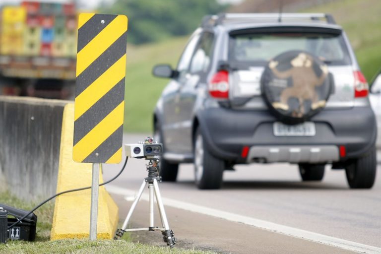 Brazil’s National Traffic Council Bans Hidden Radars on Roads, Starting in November
