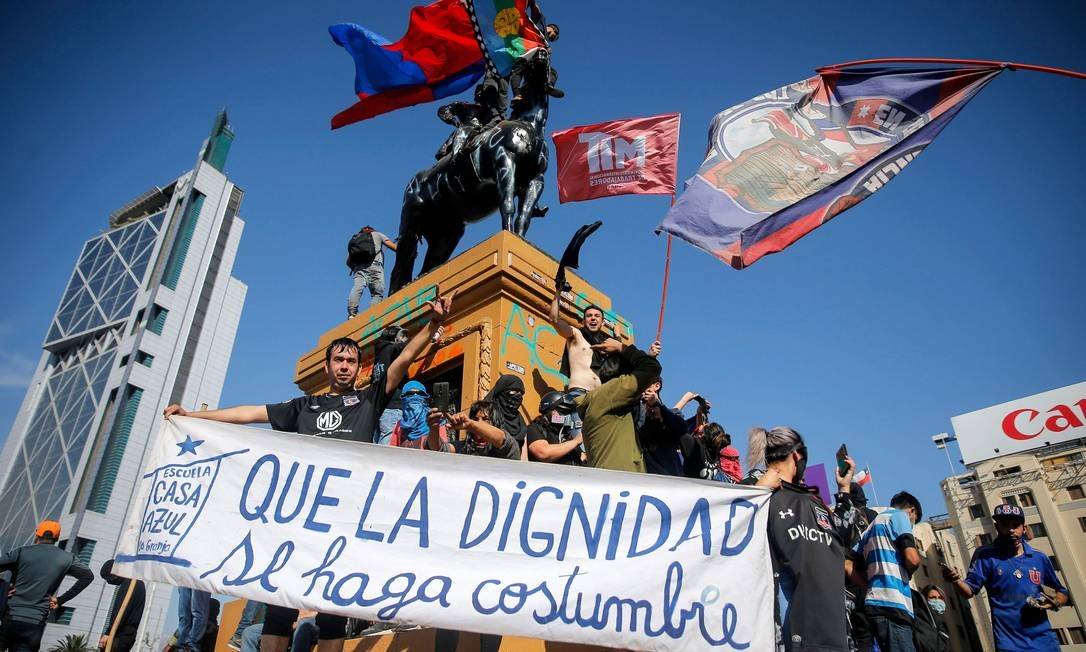 One year ago, Chileans took their anger over inequality and injustice to the streets, insisting that redressing the nation's deep structural problems would require more than reform. They said Chile would need a new constitution with more rights and better social protection.