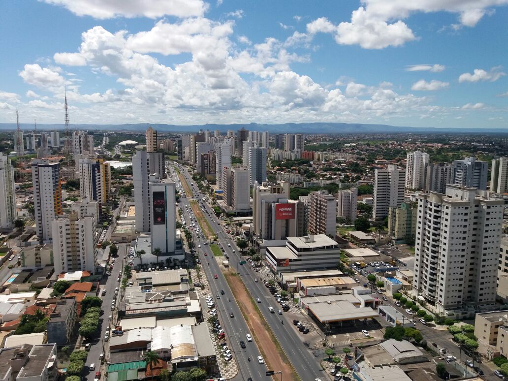 Cuiabá, the capital city of Mato Grosso state, broke two historical heat records in a three-hour interval on Wednesday, September 30th. At 2 PM the capital registered 43.7°C.