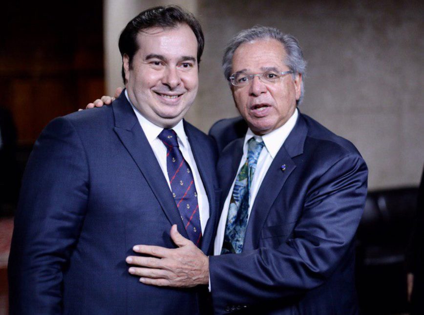 Brazil’s Economy Minister Paulo Guedes and the powerful lower house Speaker Rodrigo Maia announced a truce after more than a month of bickering over reforms and how to tackle a widening fiscal deficit. Local markets rallied.