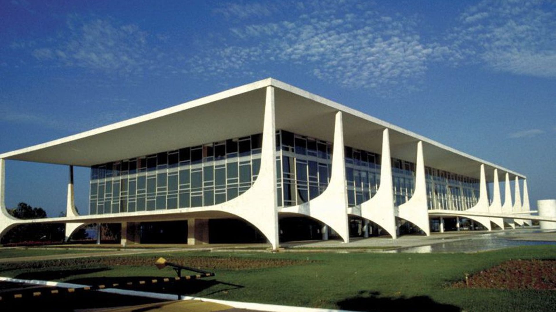 Planalto Palace (President's Office) in Brasilia. (Photo internet reproduction)