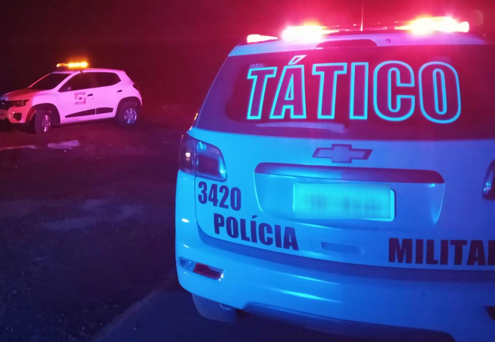 The task force that oversees the enforcement of preventive measures against Covid-19 in Xanxerê, in western Santa Catarina, interrupted a party with about 600 guests at a farm on the BR-282 roadside. The event organizer was fined for contempt and will answer to a detailed written report.