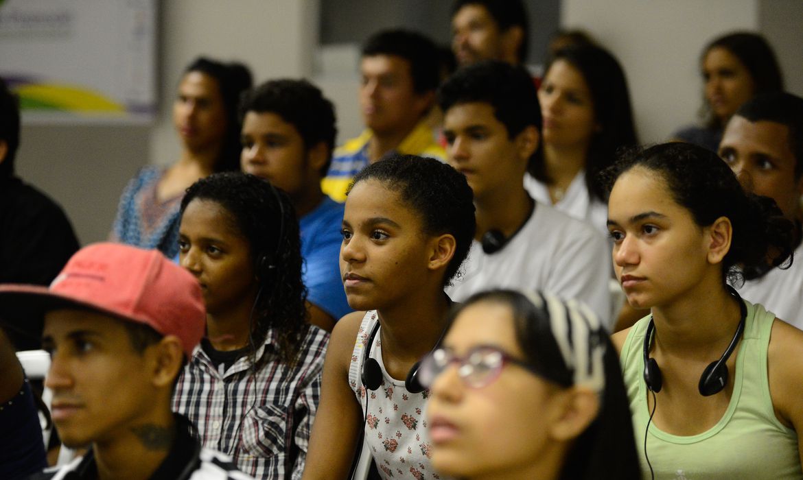According to the survey, the major concern among young Brazilians is unemployment: 46 percent of respondents said their greatest fear about the future is the lack of opportunities in the labor market.