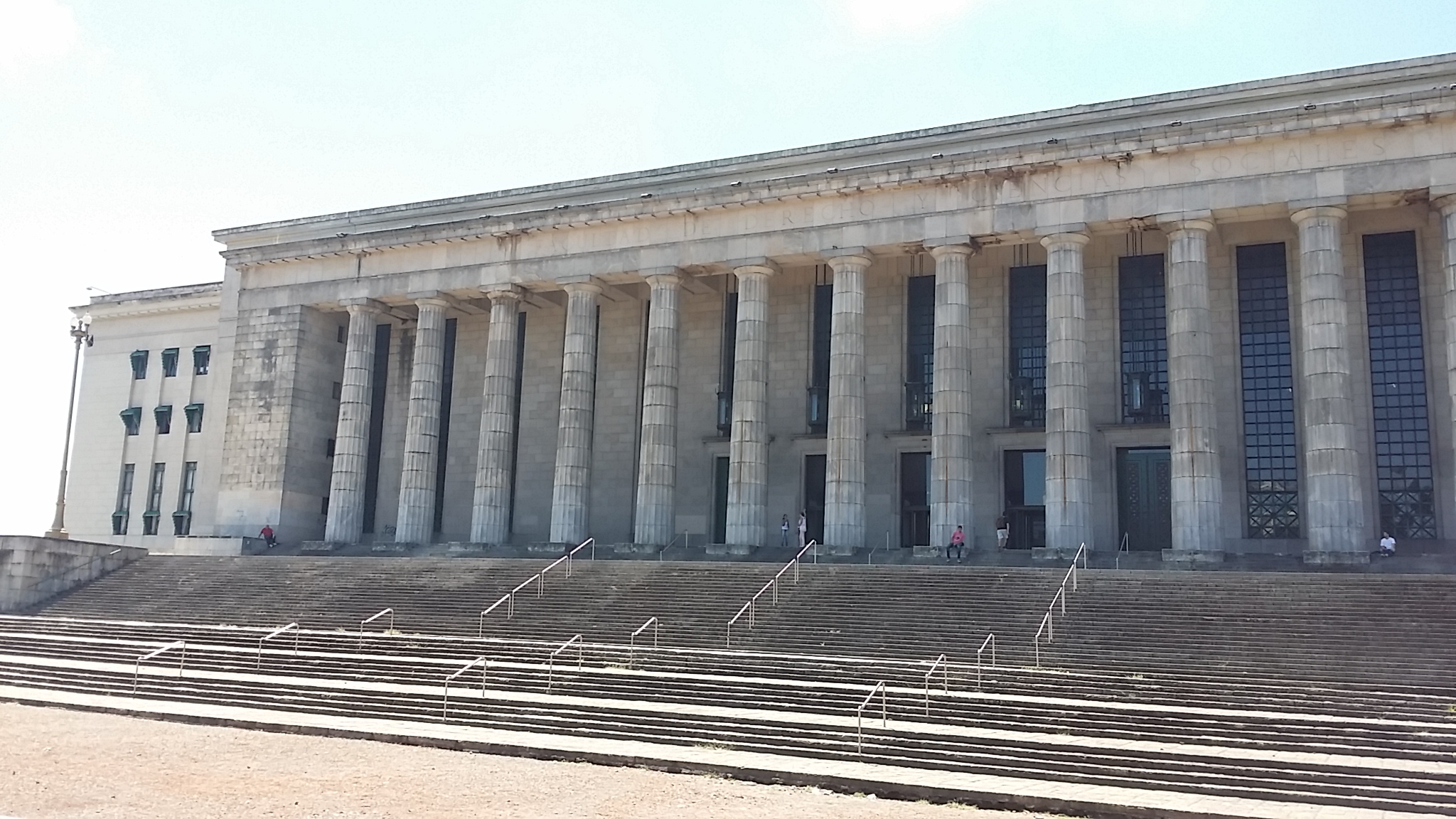 The municipal government of Buenos Aires announced on Friday, November 20th, the reopening of national and international tourism starting in December, with a comprehensive policy for the arrival of visitors that includes tests to detect the novel coronavirus (COVID-19).