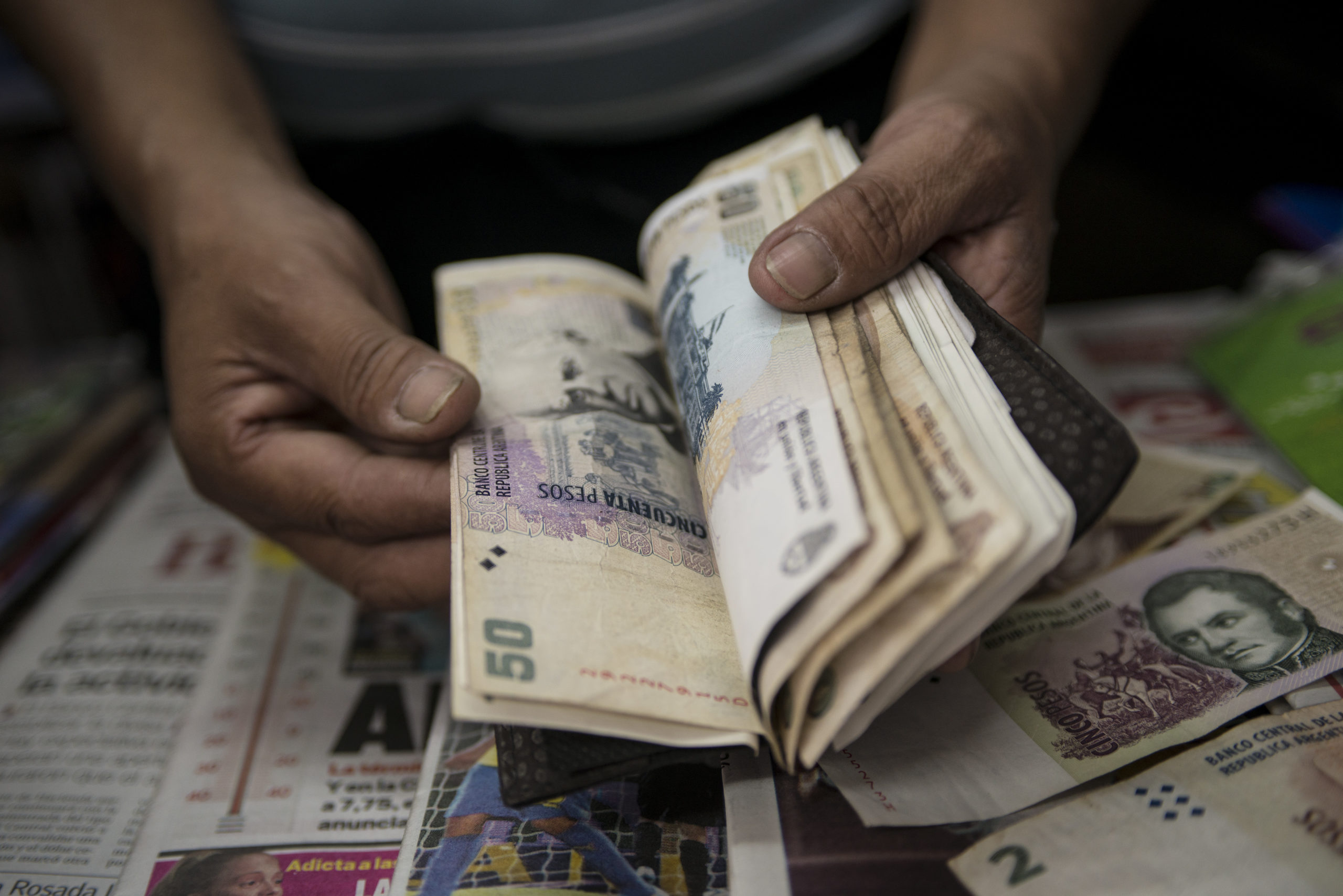 ARGENTINA-ECONOMY-CURRENCY