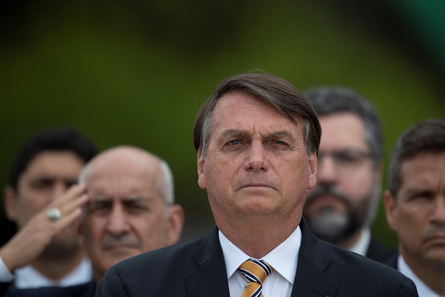 On Monday night, December 14th, President Jair Bolsonaro confirmed that he will grant R$20 (US$3.9) billion through a provisional measure for the purchase of Covid-19 vaccines.