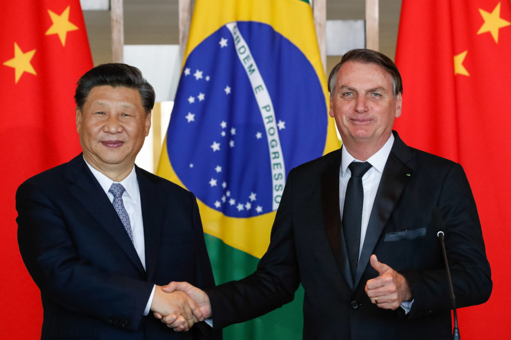Chinese President Xi Jinping (left) and Brazilian President Jair Bolsonaro (right).