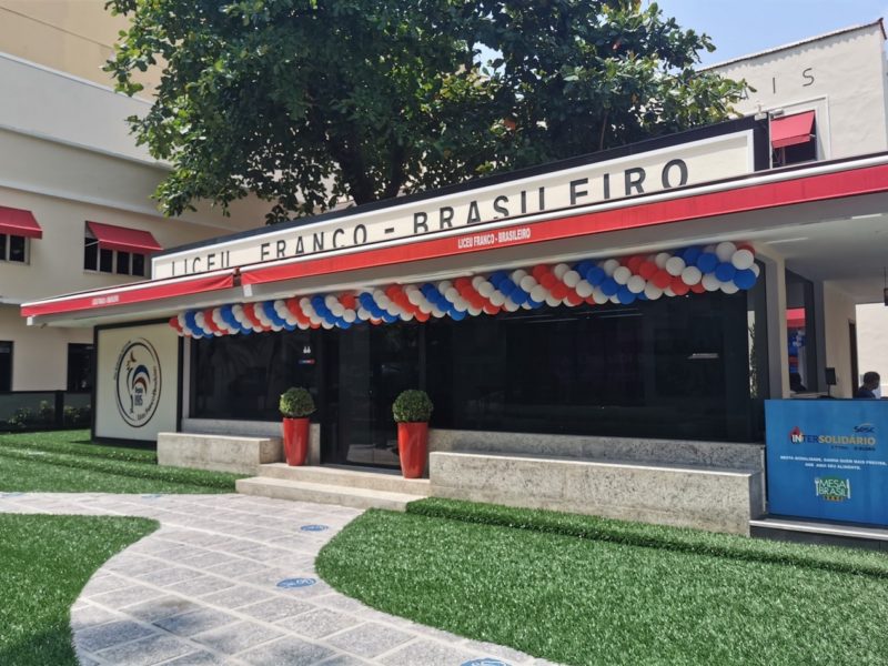 The parents of students at the Franco-Brasileiro High School, located in Laranjeiras, Rio de Janeiro's South Zone, agreed yesterday to a school circular letter that advised on the "adoption of grammatical strategies for gender neutralization within the institution".