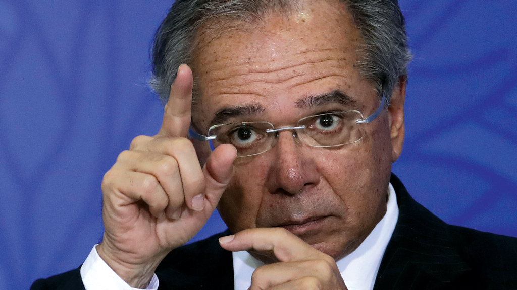 Minister of Economy Paulo Guedes reiterated on Tuesday, December 8th, that the Brazilian economy is observing a V-shaped recovery, with the generation of jobs, a high level of revenue, and the consumption of electric power at last year's level.