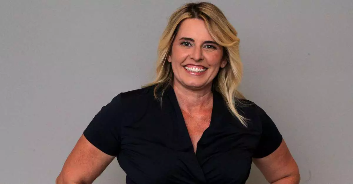 Journalist Solange Freitas, a PSDB (Brazilian Social Democratic Party) candidate for the São Vicente City Council, in Baixada Santista (SP), claims to have been the target of two death threats during the campaign before being attacked last Wednesday, November 11th.